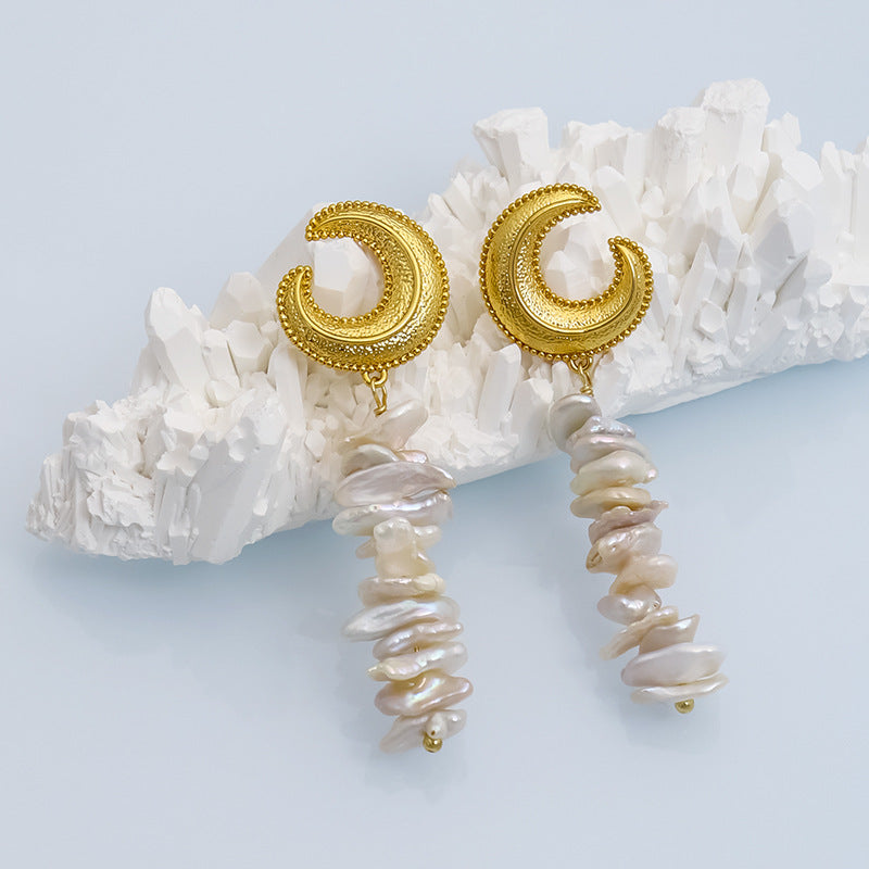 Brass plated 18K gold natural pearl earrings