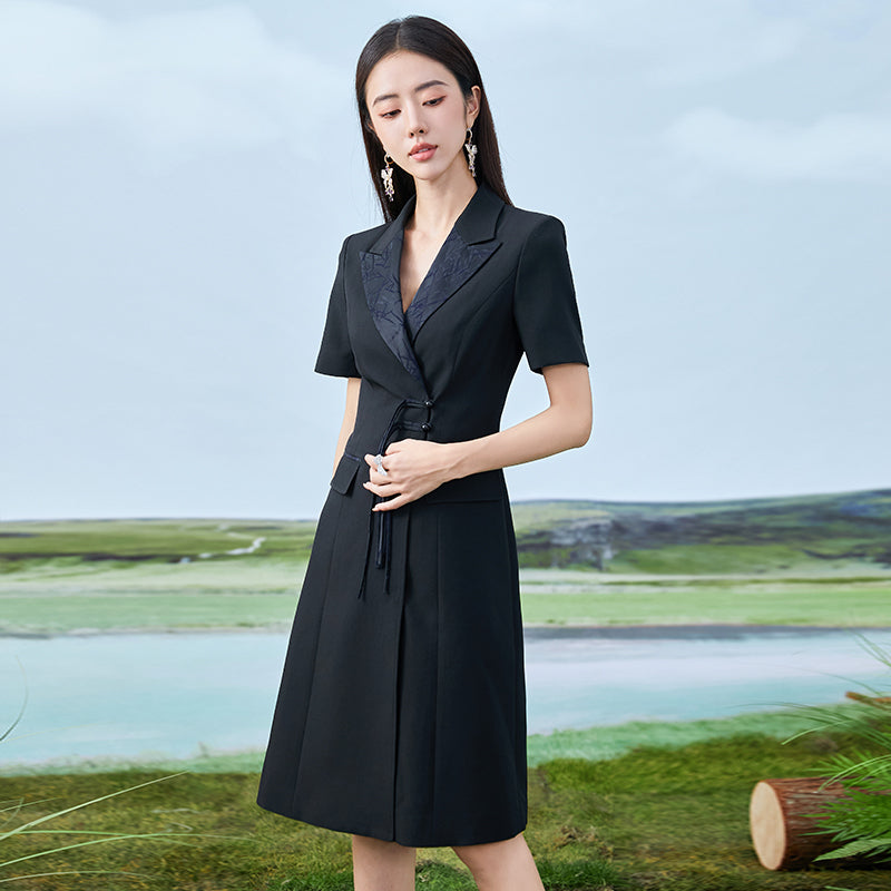 Retro tassel buckle high-end suit skirt