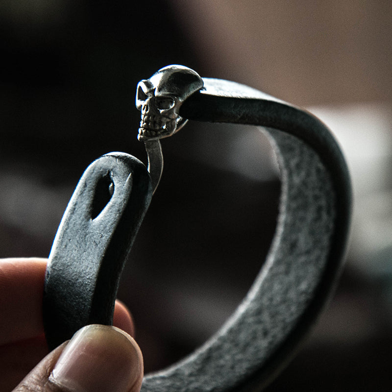 Handmade skull cowleather bracelet