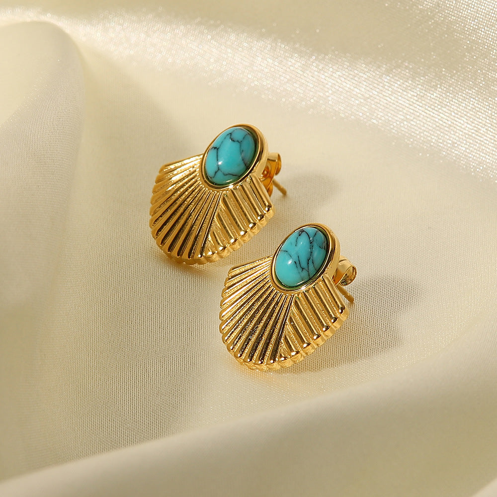 Gold-plated scallop earrings