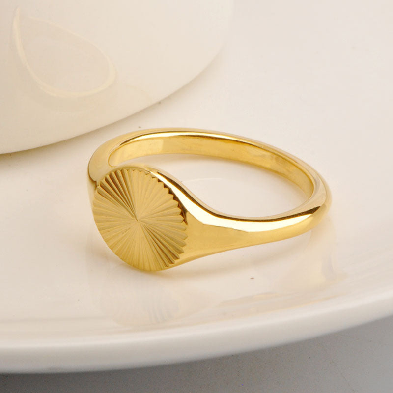 Fashion simple gold ring