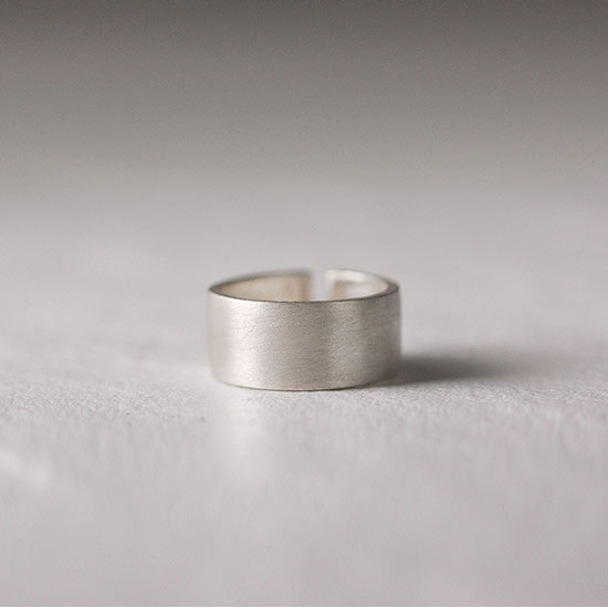 Simple ring adjustable