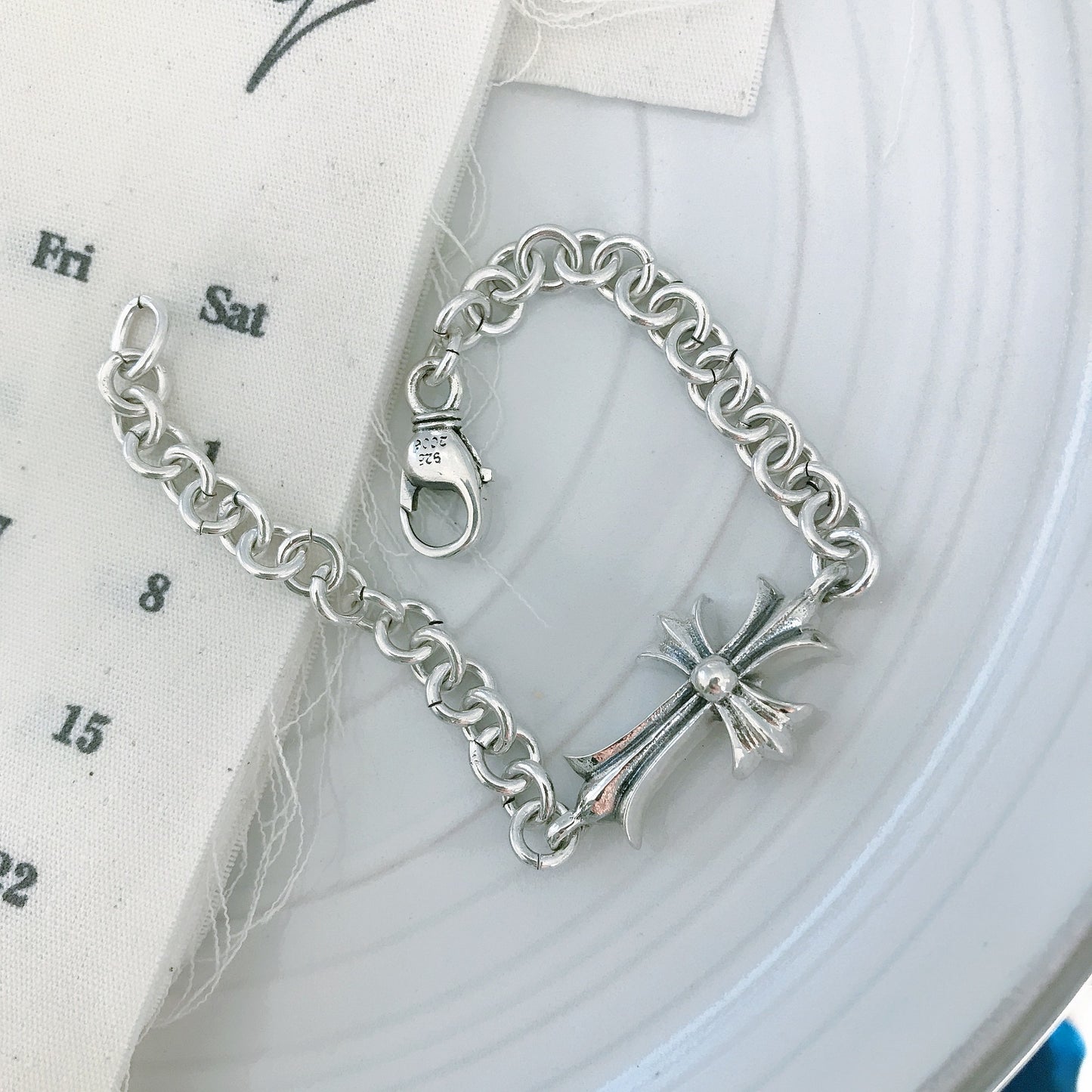 Simple Cross Bracelet